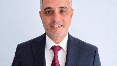 Yeni Parti İzmit İlçe Başkanlığı görevine getirilen Aydın Merih Kuruçelik,