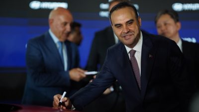 Hyundai IONIQ 3’ün Kocaeli’deki İzmit fabrikasında seri üretimi başlarken, Sanayi