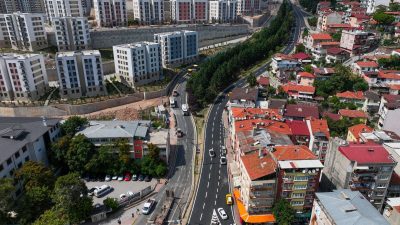 Kocaeli Büyükşehir Belediyesi tarafından İzmit Gazanfer Bilge Bulvarı’nda (Santral Rampası)