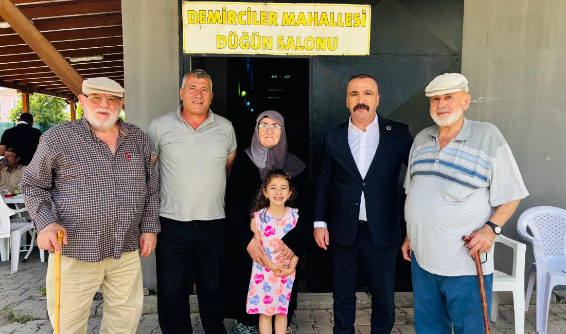 MHP Dilovası İlçe Başkanı Yusuf Turhan, "Komşum Nasılsın" ziyaretleri kapsamında