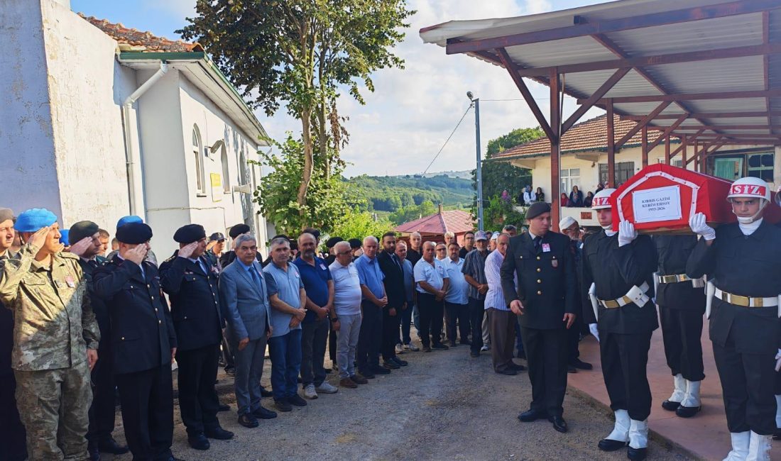 Kandıra’da hayatını kaybeden Kıbrıs Gazisi Kerim Ersoy, düzenlenen cenaze töreninin
