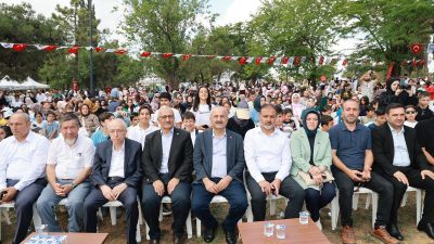 Gebze Belediyesi’nin paydaşları arasında yer aldığı Yaz Okulları, düzenlenen kapanış