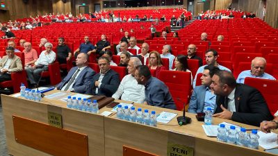 Kocaeli Büyükşehir Belediyesi Ağustos Ayı Meclis Toplantısı’nda siyasi parti içi