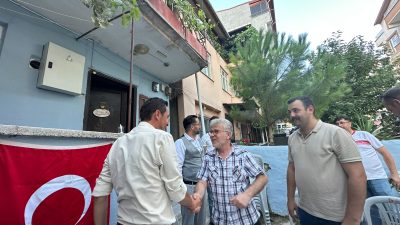 MHP İzmit İlçe Başkanı Serdar Semih Türeyen ve ilçe yönetimi,