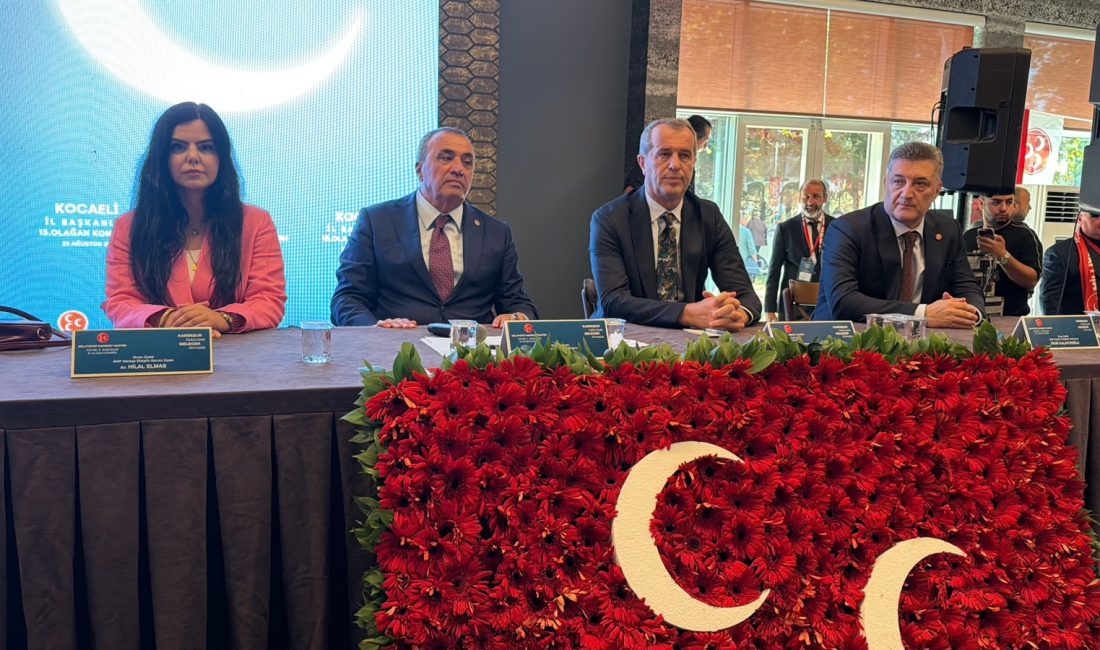 MHP Kocaeli İl Kongresi’nde Genel Başkan Devlet Bahçeli’ye yönelik selamlamanın