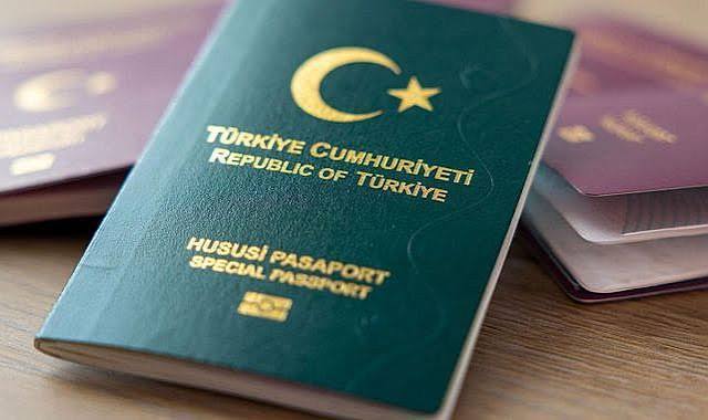 Anayasa Mahkemesi (AYM), belediye başkanlarının hususi damgalı (yeşil) pasaport alabilmesi