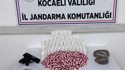 Kocaeli İl Jandarma Komutanlığı ekiplerince uyuşturucu ve uyarıcı madde suçlarıyla