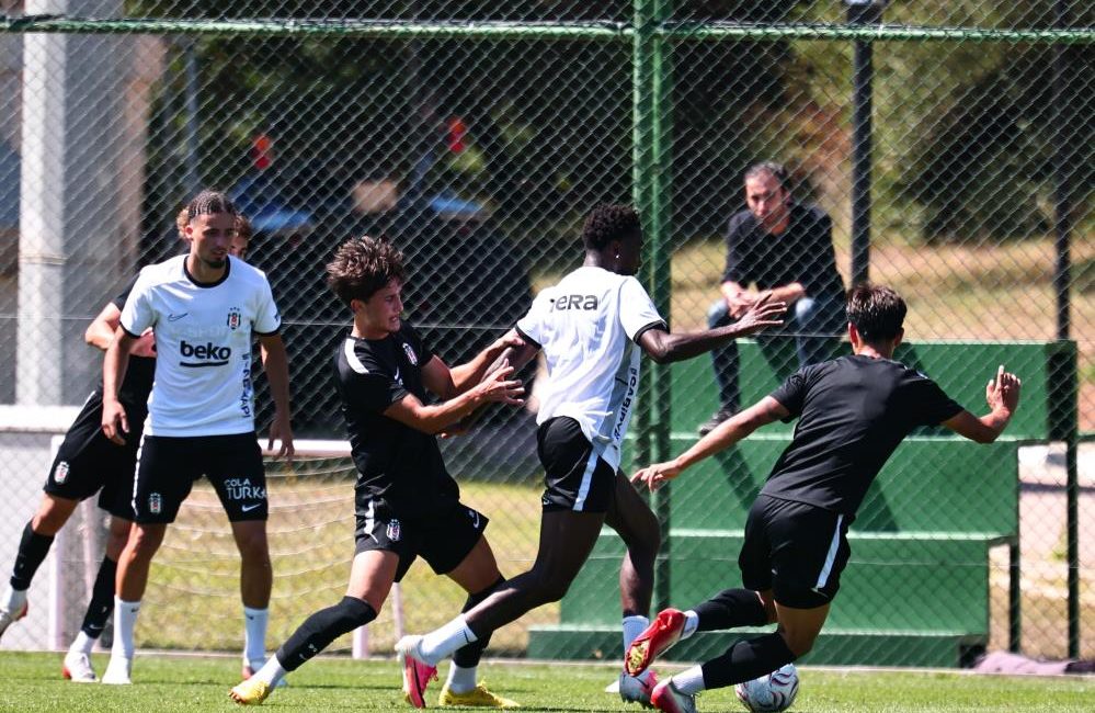 Beşiktaş, Trendyol Süper Lig'in 4. haftasında deplasmanda Fenerbahçe ile oynayacağı