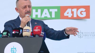 Kocaeli Büyükşehir Belediyesi, Karamürsel-Gölcük-Değirmendere-İzmit hattında toplu ulaşımı yeniden düzenliyor. 7